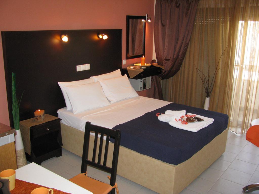 Villa Kokkinos Potos Room photo